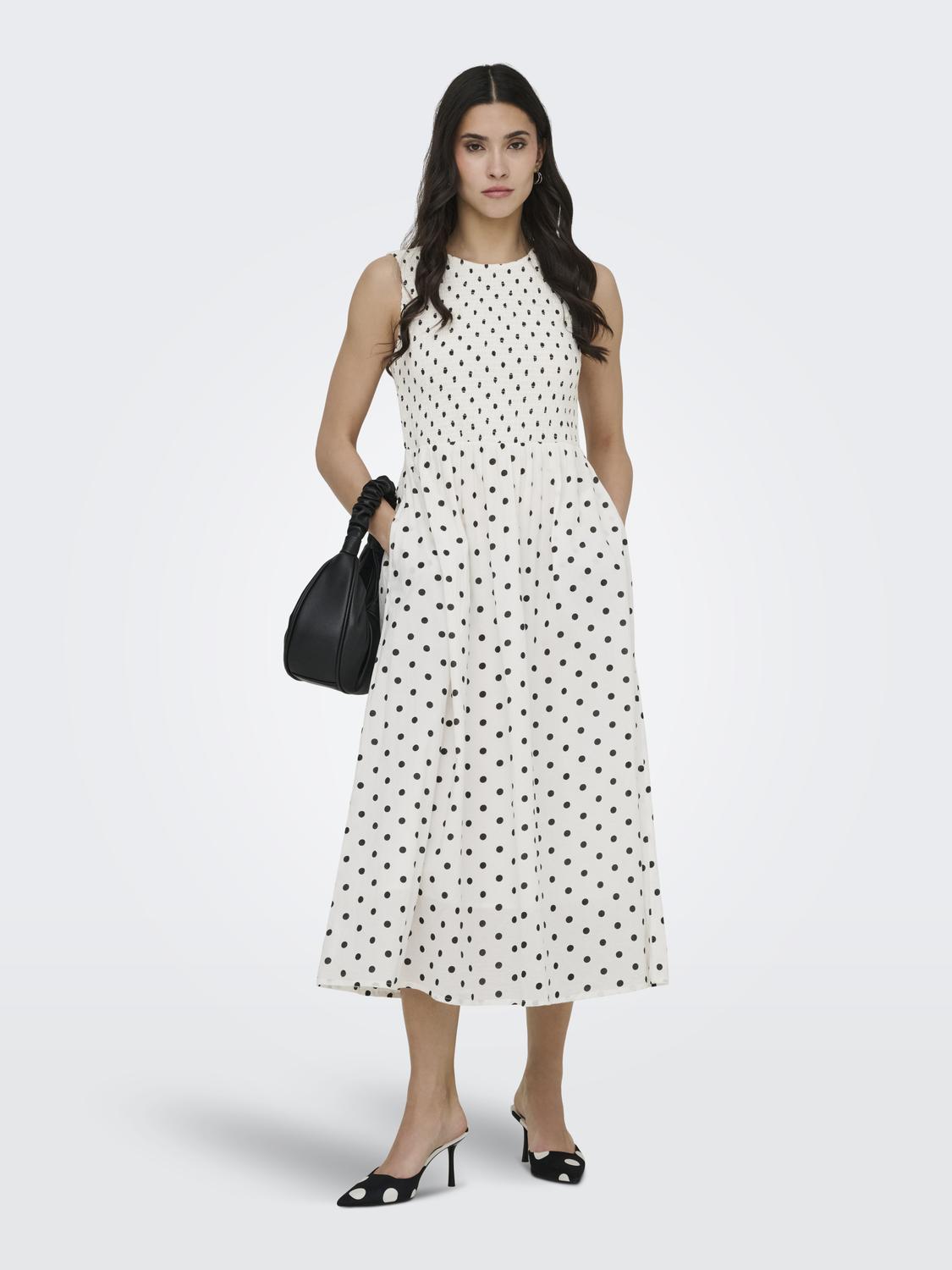 model_shot-front